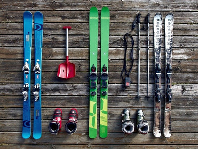 14 THINGS THAT YOU CANNOT FORGET WHEN PACKING FOR THIS YEAR'S SKI TRIP