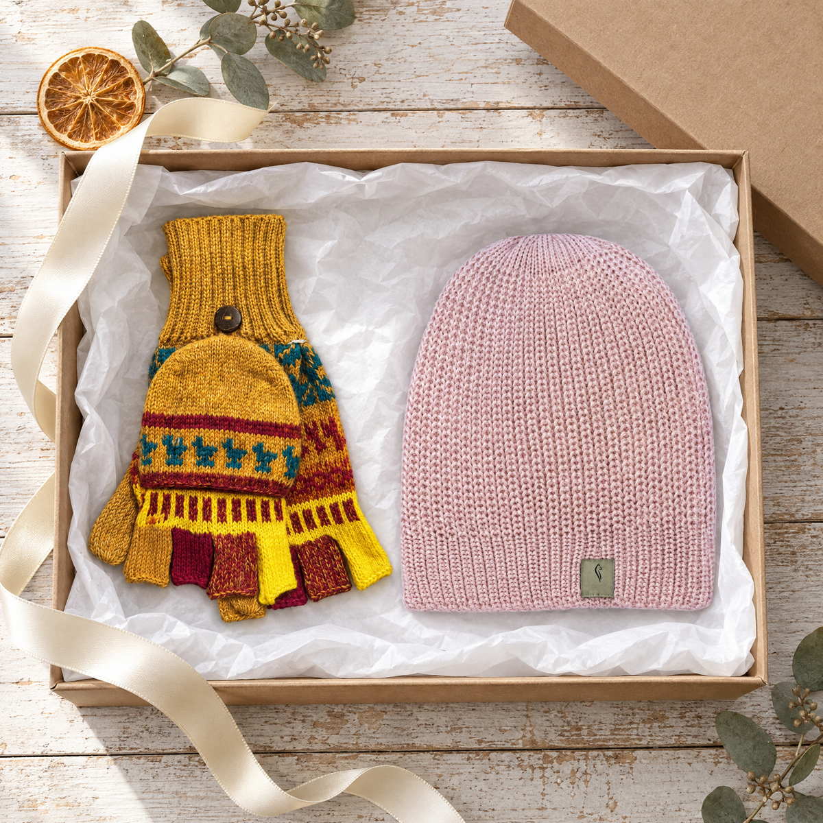 Alpaca glittens and beanie in a gift box